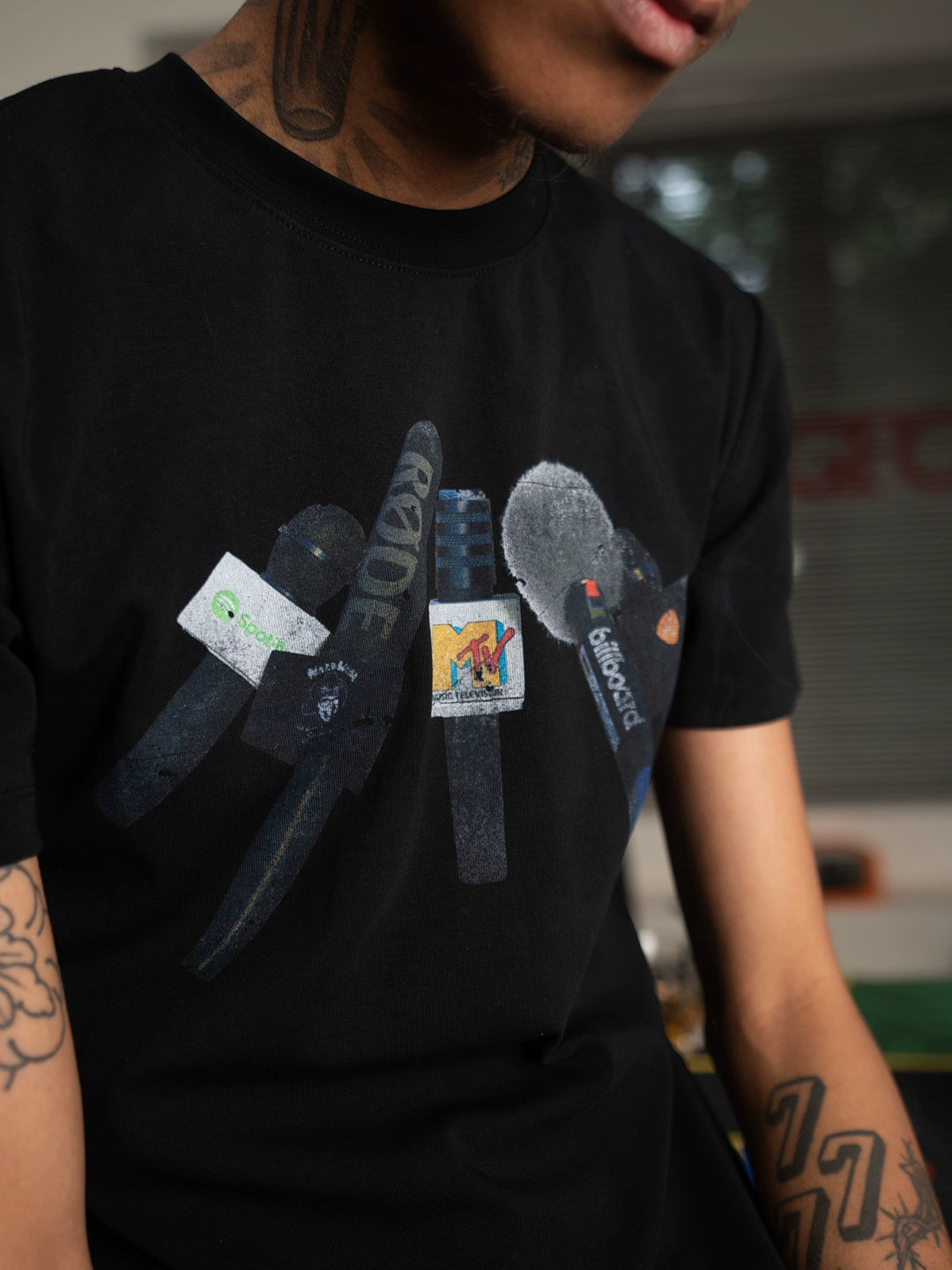 TGFCLUB Interview Mic Print Tee | Face 3 Face