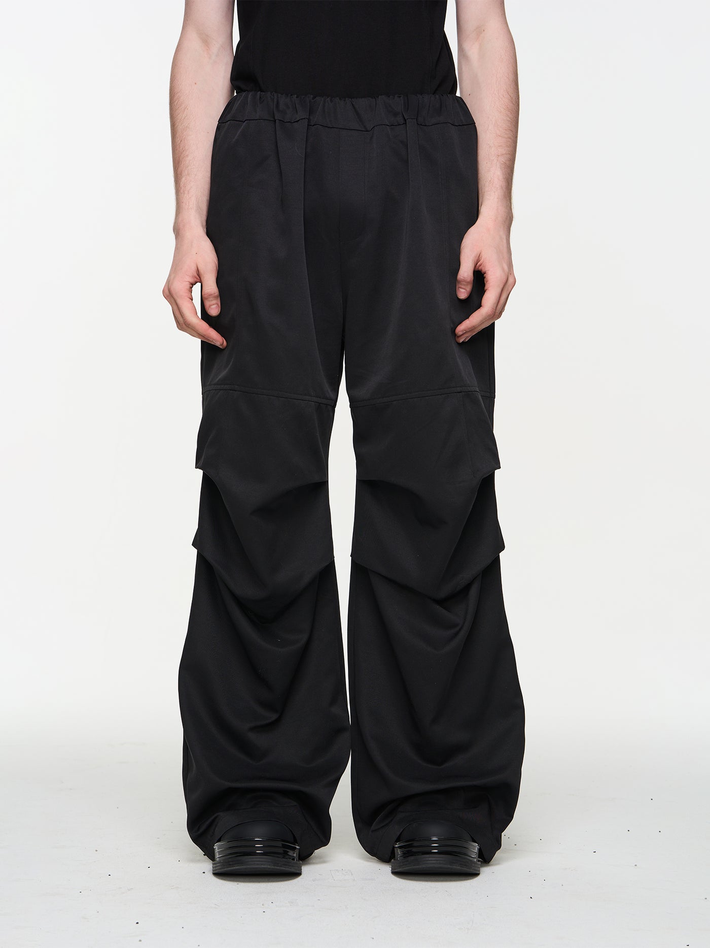 BLIND NO PLAN 3D Pinch Pleat Silhouette Elastic Waist Pants | Face 3 Face