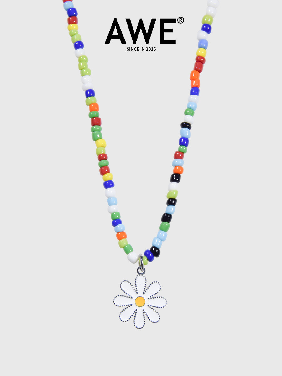 AWE Colorful Beaded Daisy Necklace | Face 3 Face