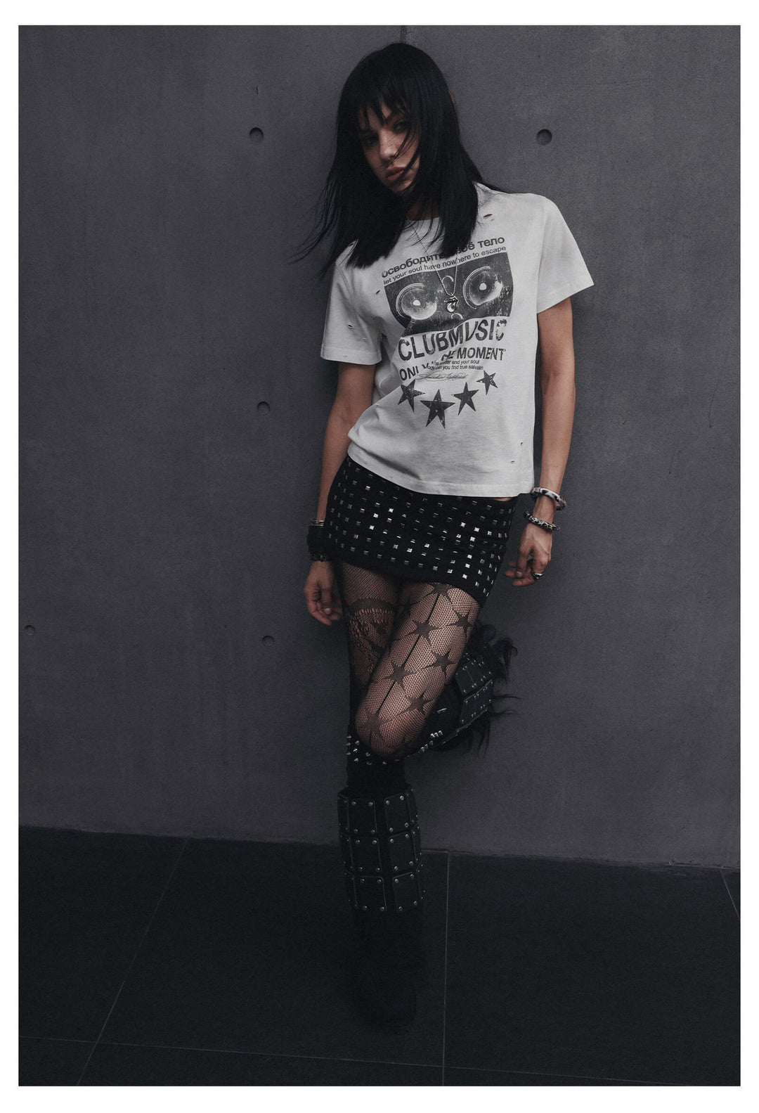 ANTIDOTE Audio Amplifier Graphic Print Distressed Short Sleeve Tee