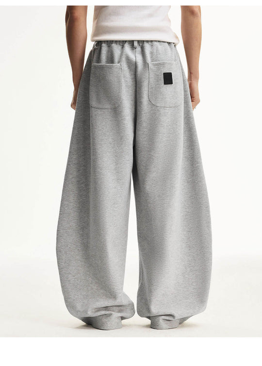 MEDM Curved Metal Tag Baggy Sweatpants | Face 3 Face