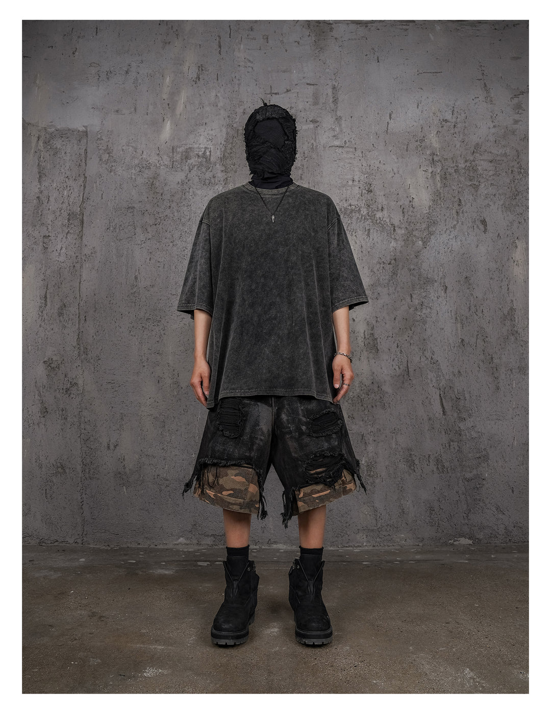 UNDERWATER Black Sand-Washed Basic Faded Tee | Face 3 Face