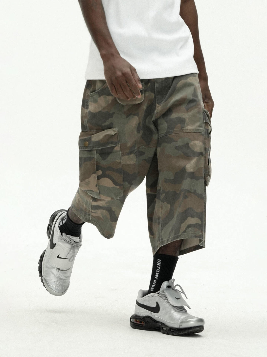 UNTILWERICH Washed Camo Multi Pocket Wide Cargo Below Knee Shorts | Face 3 Face