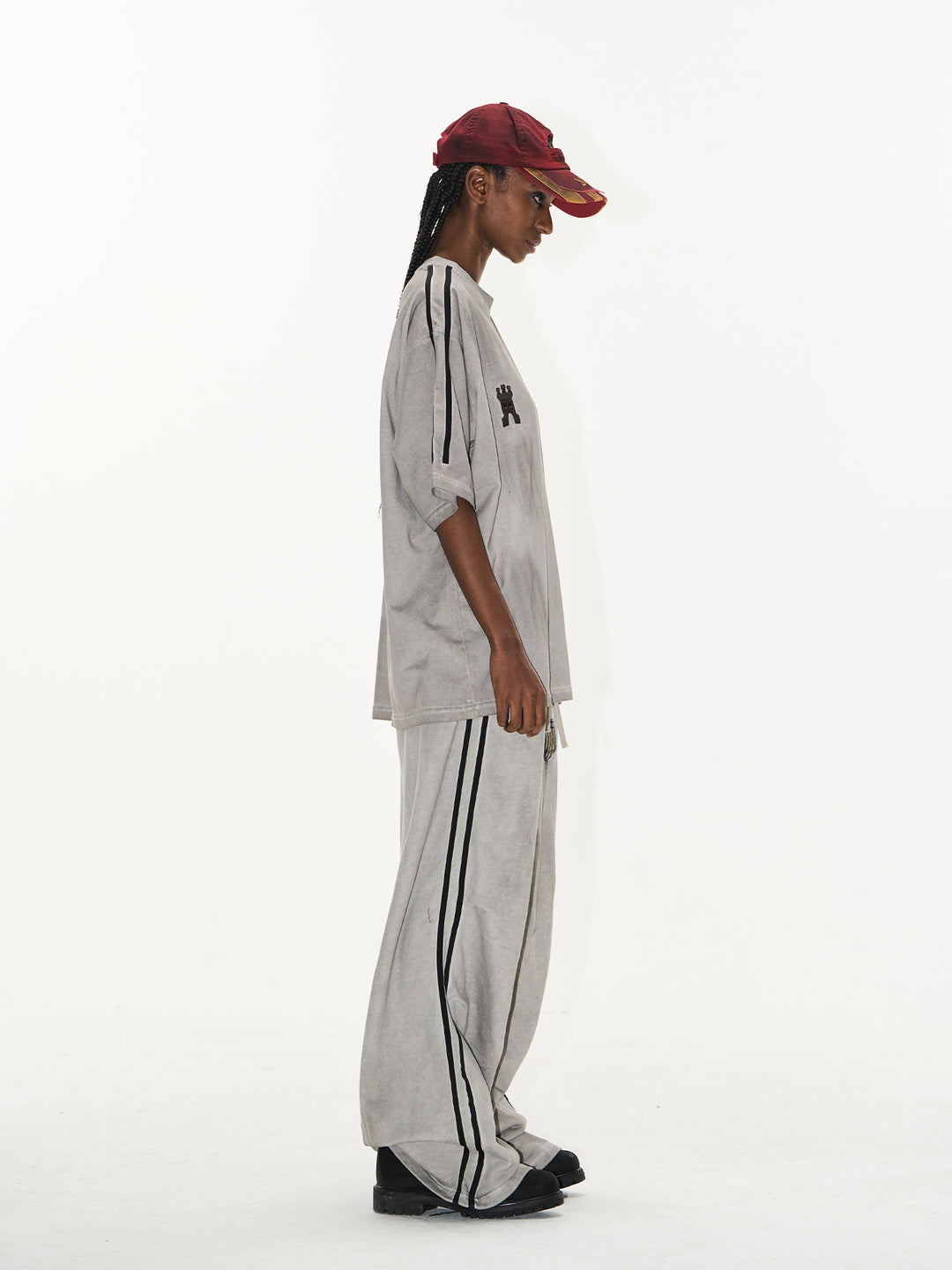 BLIND NO PLAN Distressed Washed Sports Badge Tee | Face 3 Face