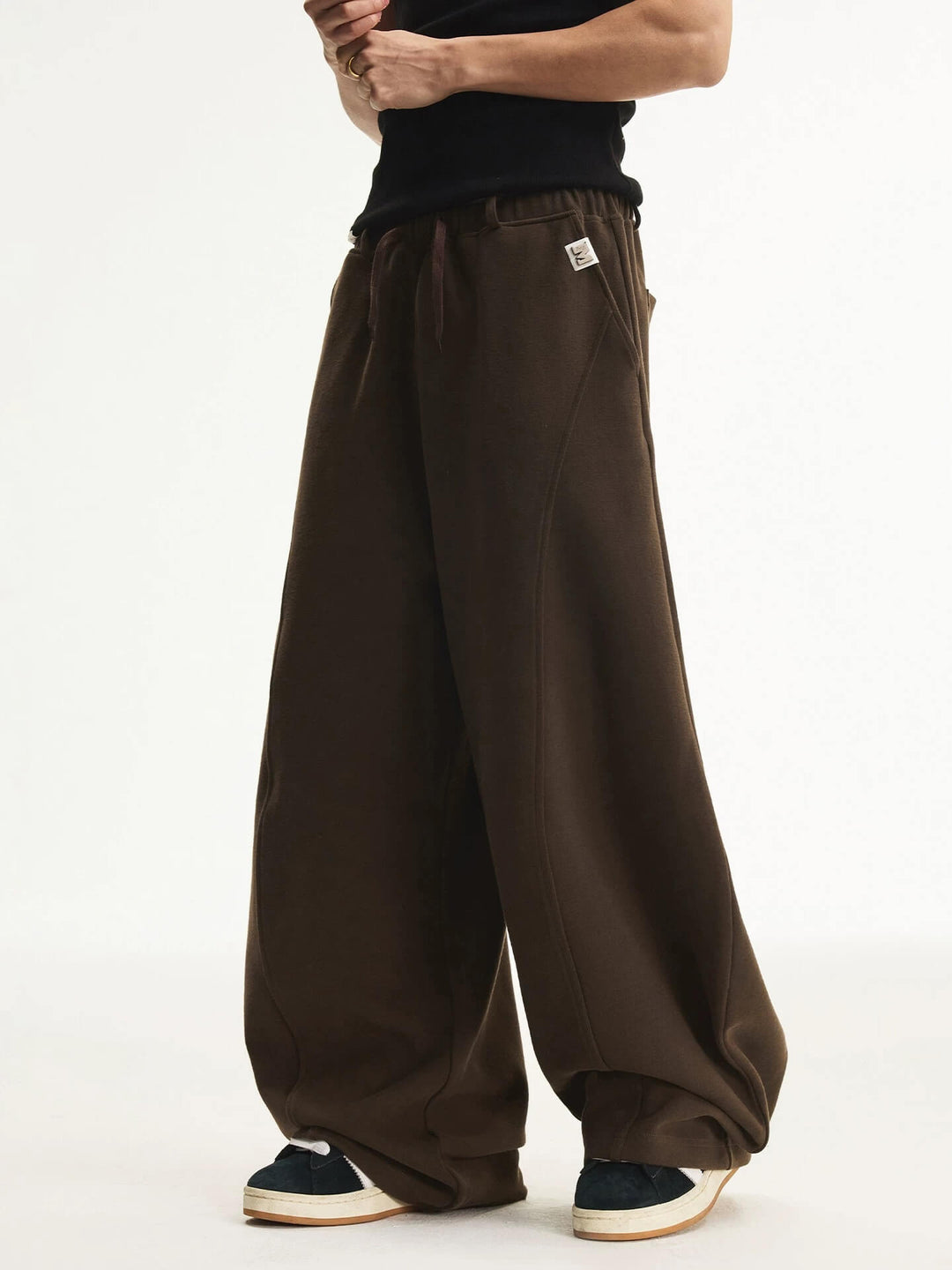 MEDM Curved Metal Tag Baggy Sweatpants | Face 3 Face