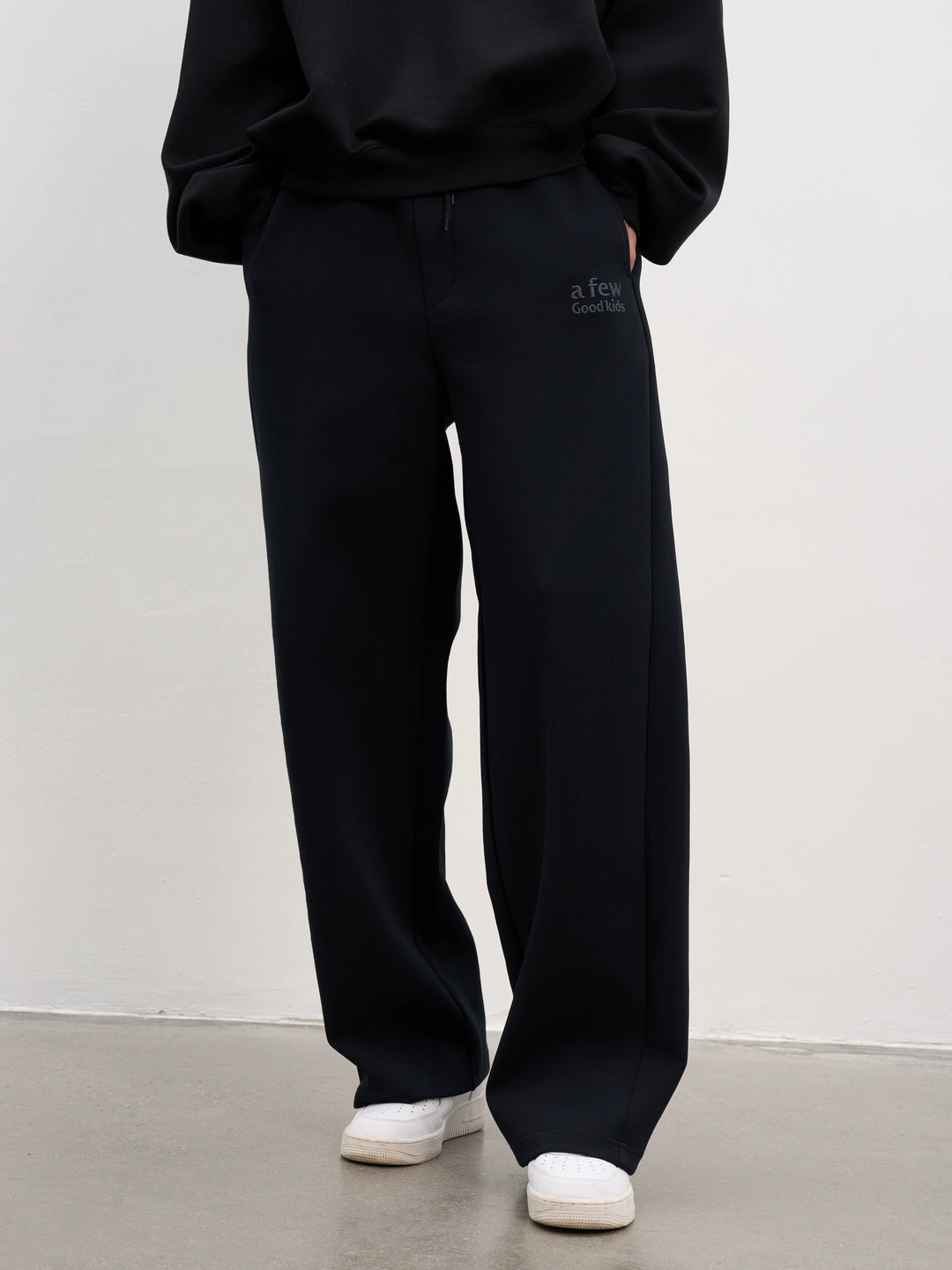 AFGK Basic Logo Draped Straight Sweatpants | Face 3 Face