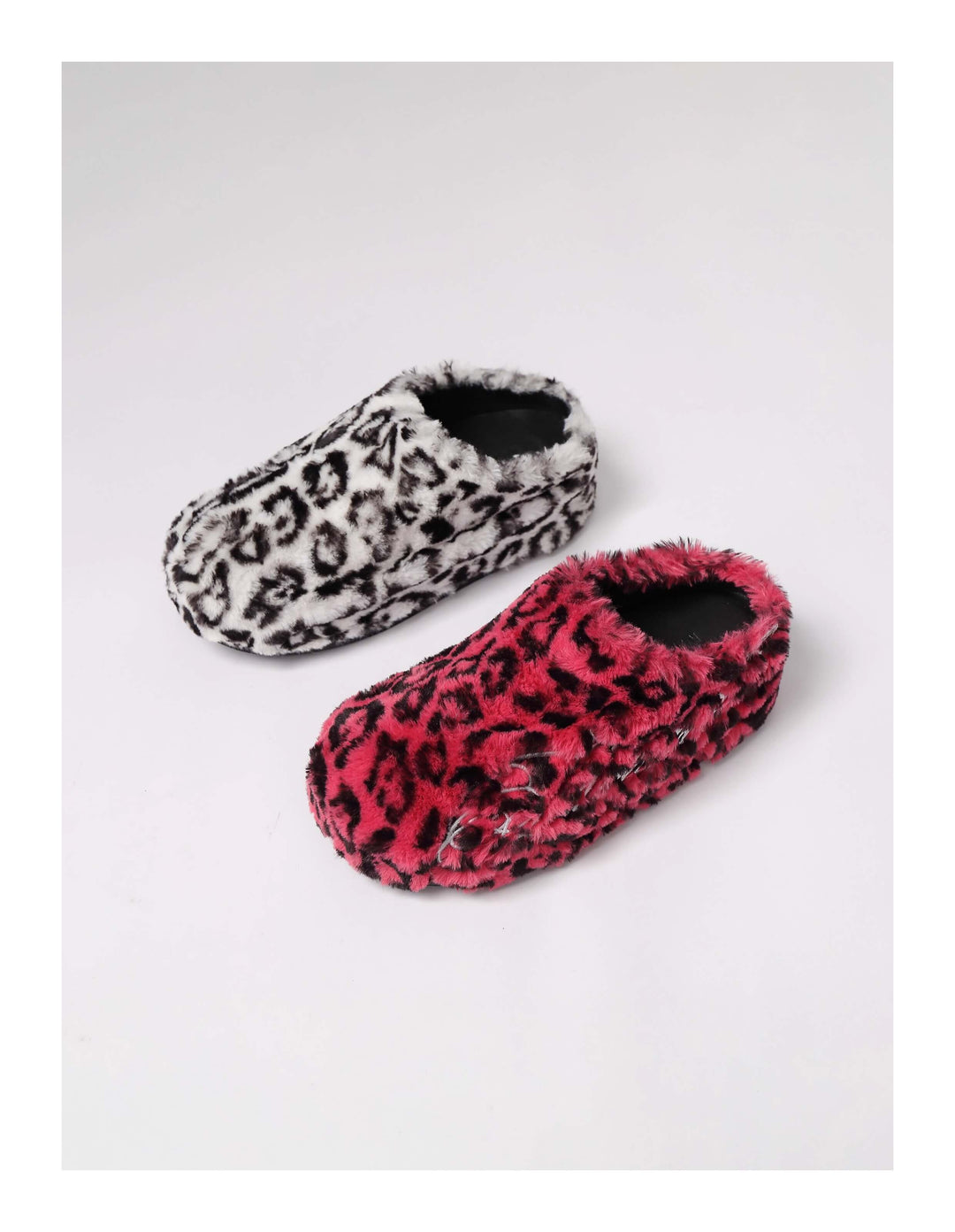 KARMANISTIC Rose White Leopard Fur Embroidered Slipper Clogs | Face 3 Face