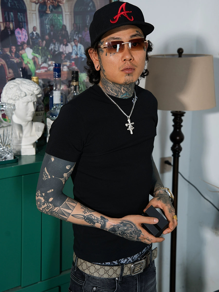 TGFCLUB 223 Neck Embroidered Stretch Slim Tee | Face 3 Face