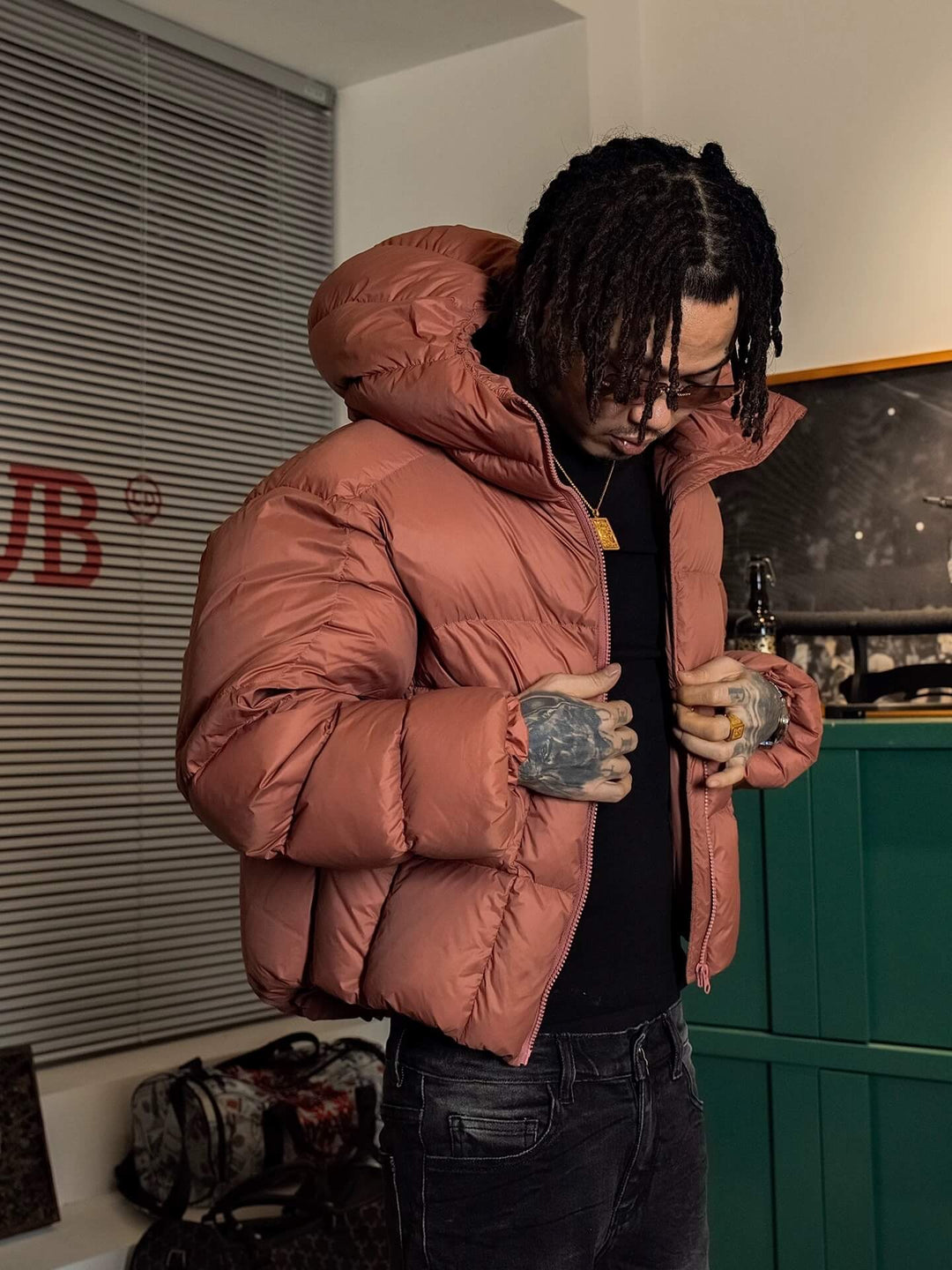 TGFCLUB Oversized Short Hooded Down Jacket | Face 3 Face