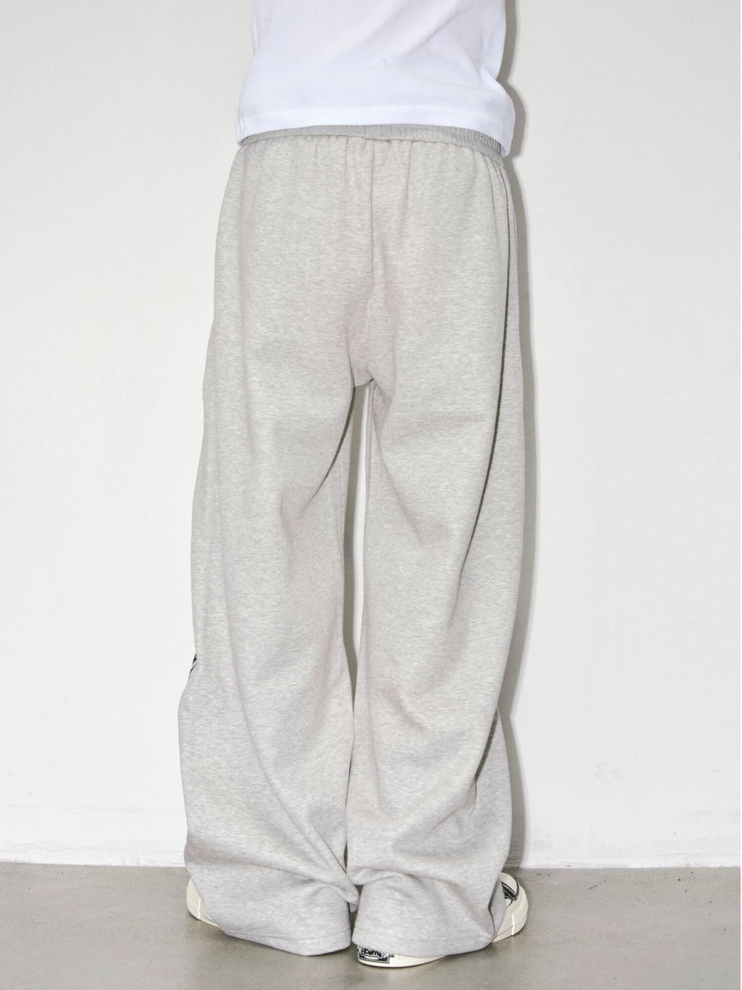 NOVACAM Portrait Graphic Print Curved Baggy Sweatpants | Face 3 Face