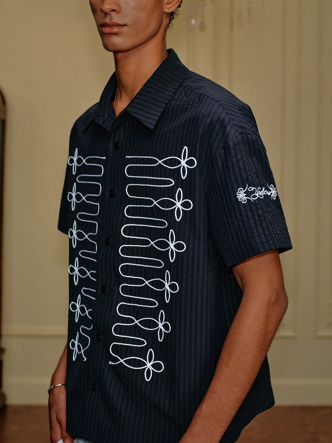 YADcrew Braid Embroidered Striped Seersucker Short Sleeve Shirt | Face 3 Face