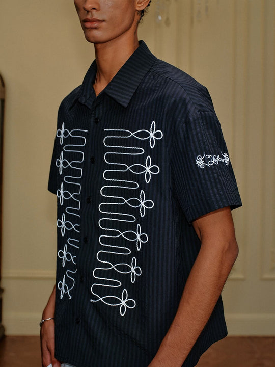 YADcrew Braid Embroidered Striped Seersucker Short Sleeve Shirt | Face 3 Face
