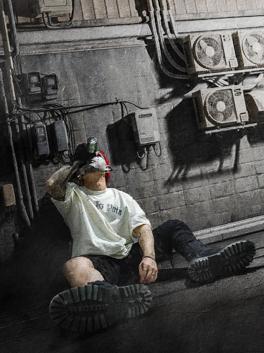 UNDERWATER Dirty-Dyed Distressed Life Is Pain Printed Tee | Face 3 Face