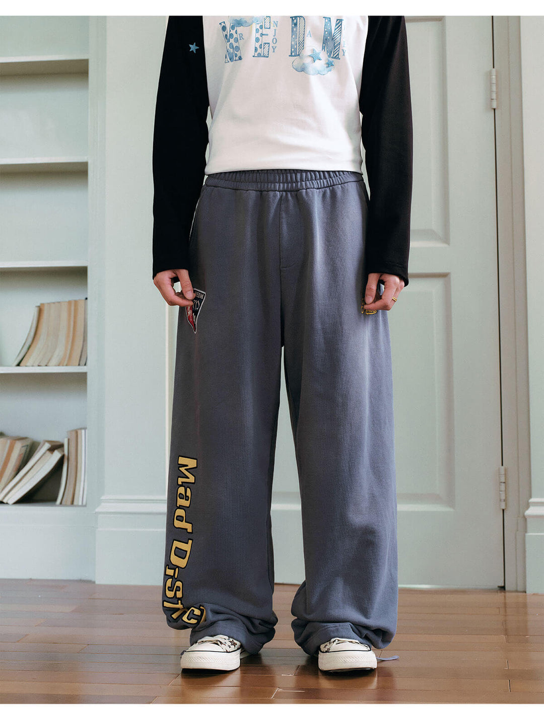 MEDM Embroidered Patch Washed Baggy Sweatpants | Face 3 Face