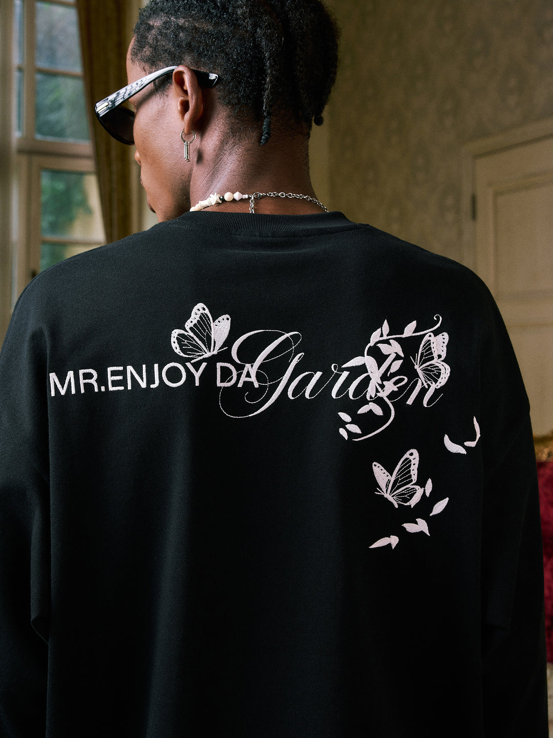 MEDM Big M Butterfly Vine Embroidered Long Sleeve Tee | Face 3 Face