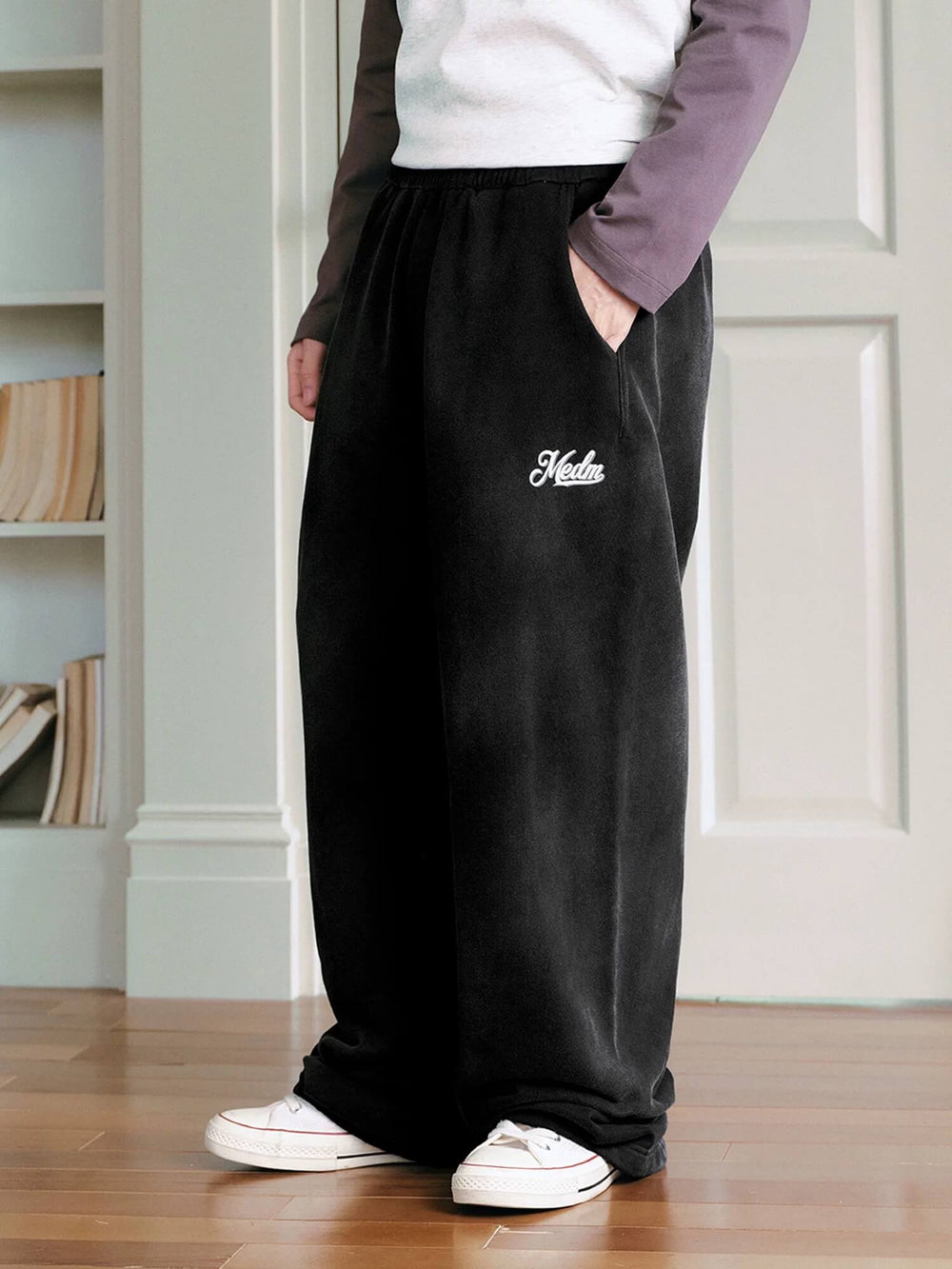 MEDM Embroidered Patch Washed Baggy Sweatpants | Face 3 Face