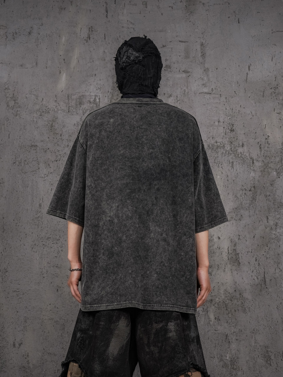 UNDERWATER Black Sand-Washed Basic Faded Tee | Face 3 Face