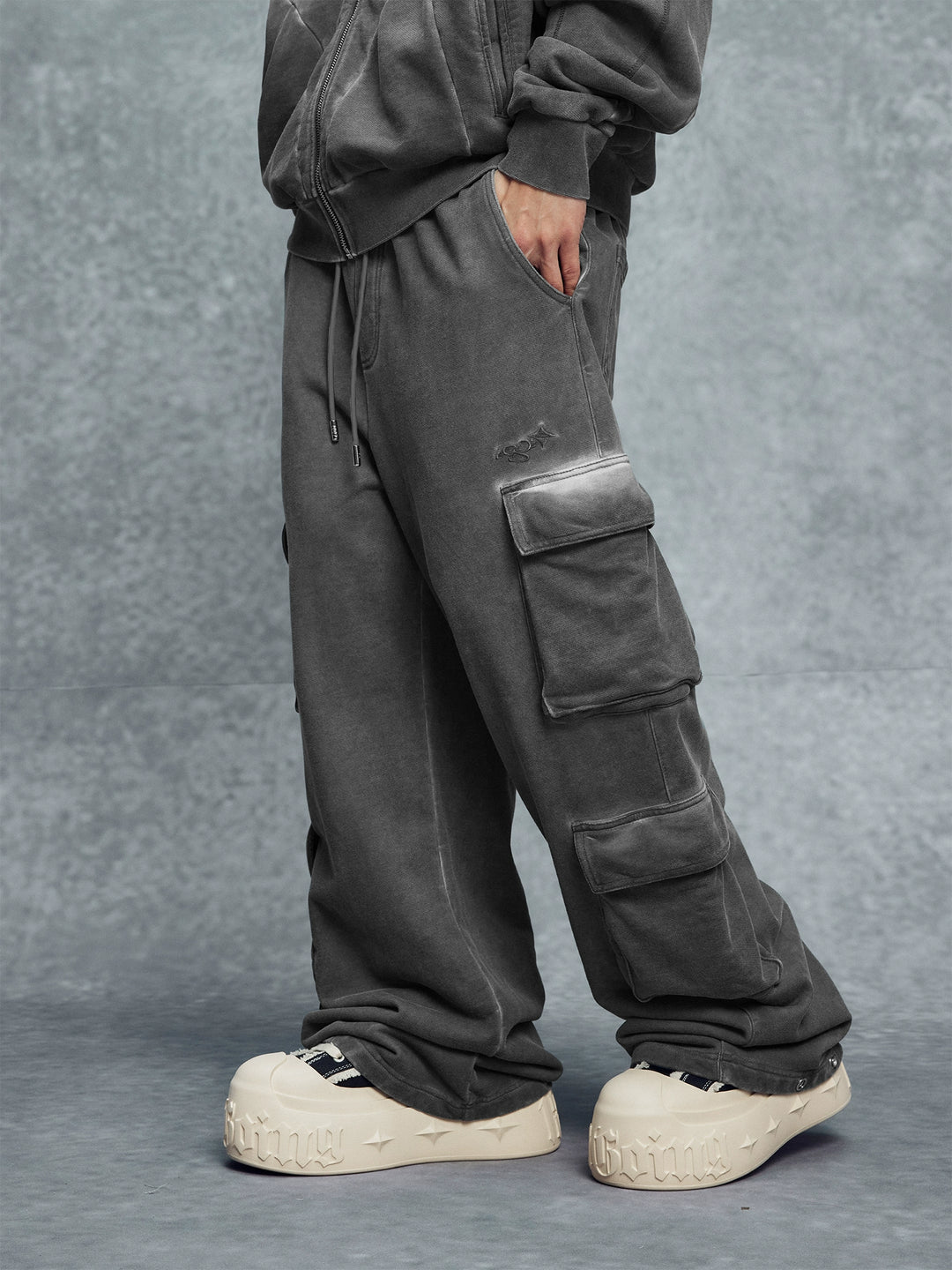 1807 Aged Wash Work Cargo Sweatpants | Face 3 Face