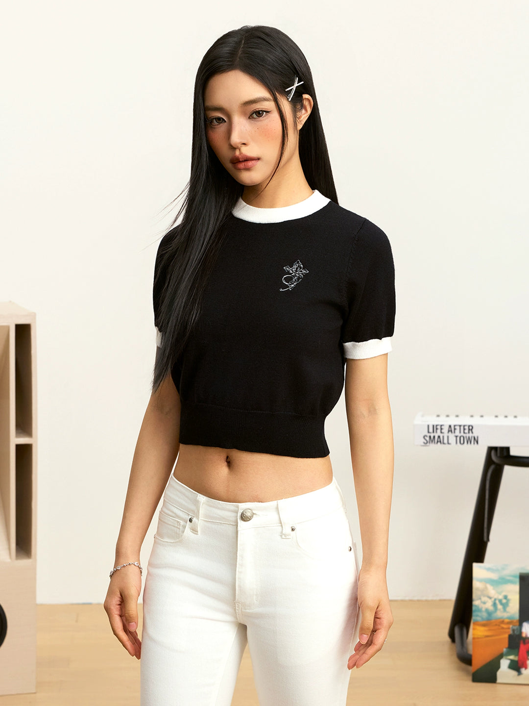 Small Town Kid Contrast Color Knit Slim Fit Cropped Tee | Face 3 Face