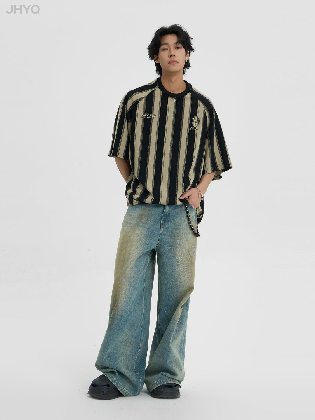 JHYQ Contrast Striped Neck Beaded Tee