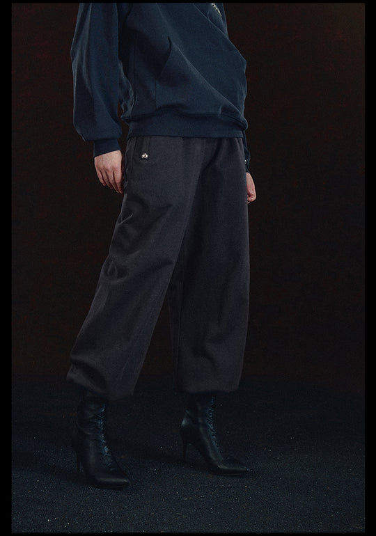 DICETINY Wide Studs Sweatpants | Face 3 Face