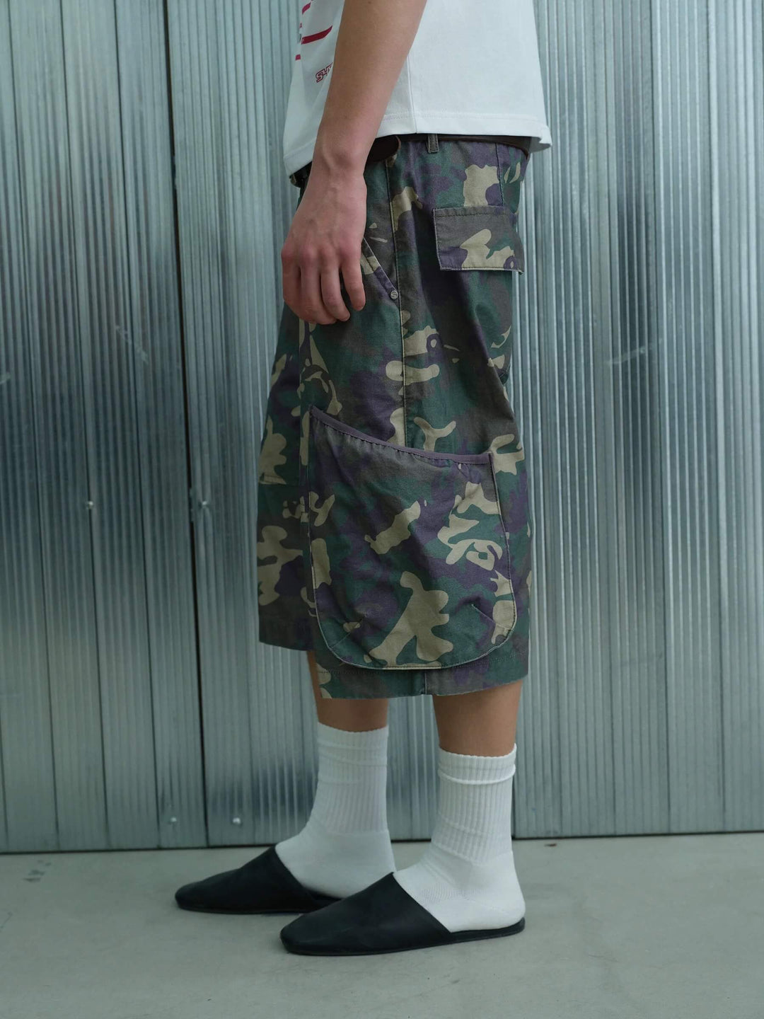 S45 Camouflage Distressed Large Cargo Pocket Baggy Shorts | Face 3 Face