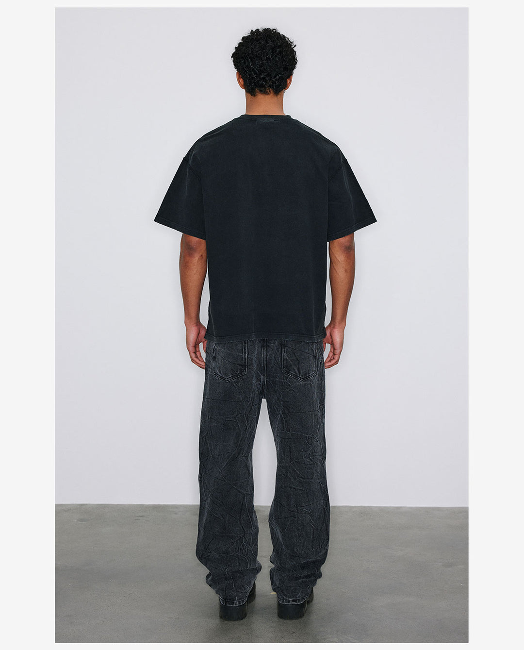 NOVACAM Fantasy Print Vintage Washed Tee | Face 3 Face