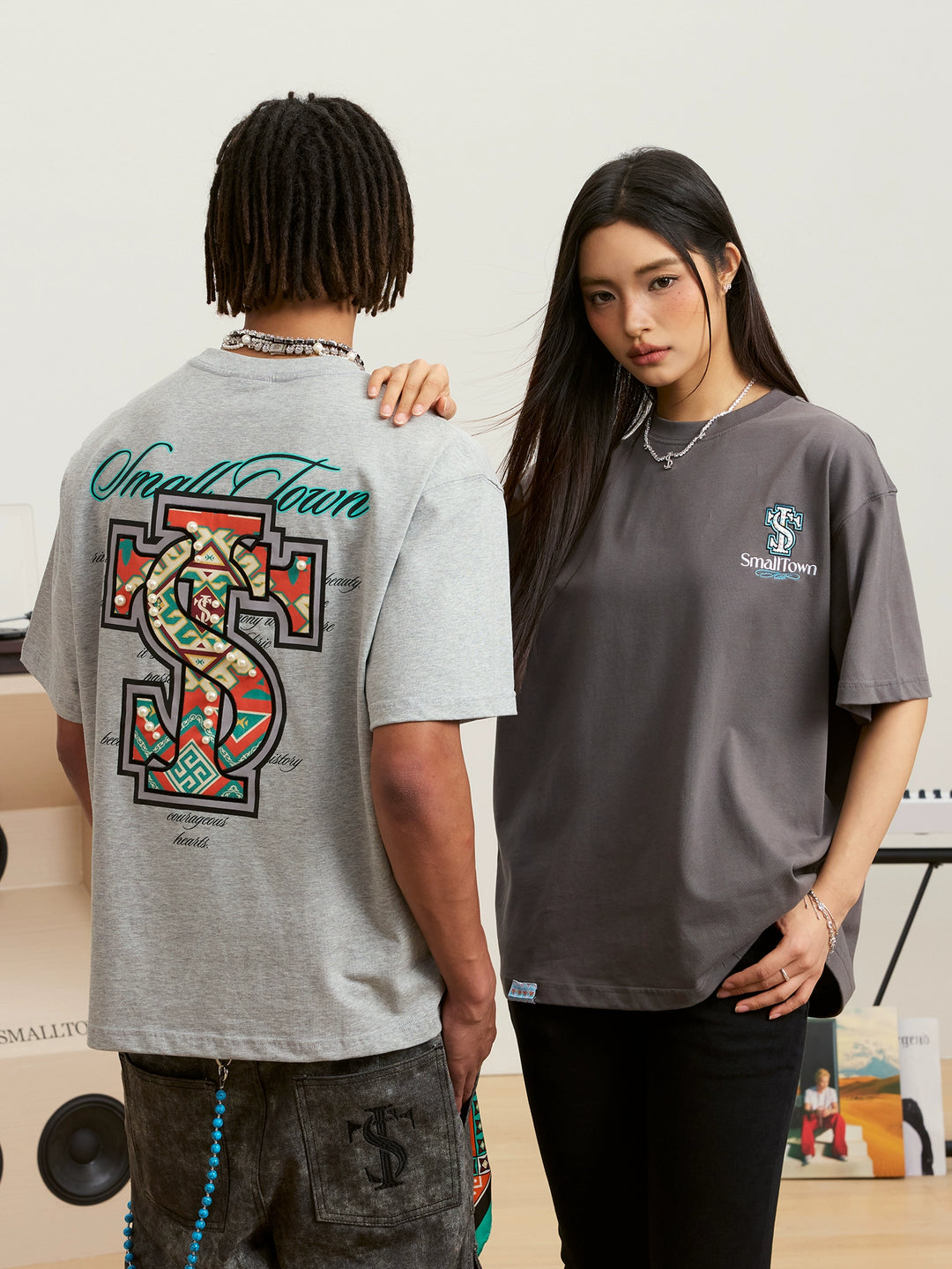 Small Town Kid Pearl Ethnic ST Logo Patch Tee | Face 3 Face