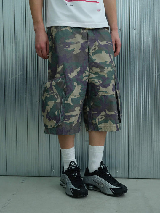 S45 Camouflage Distressed Large Cargo Pocket Baggy Shorts | Face 3 Face