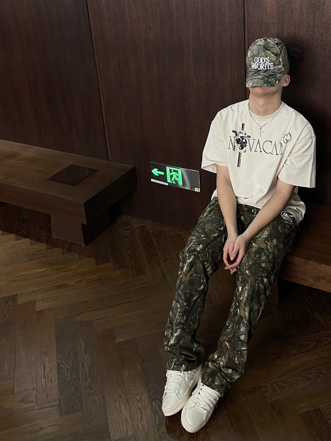 NOVACAM Vintage Frayed Logo Print Backstitch Tee | Face 3 Face