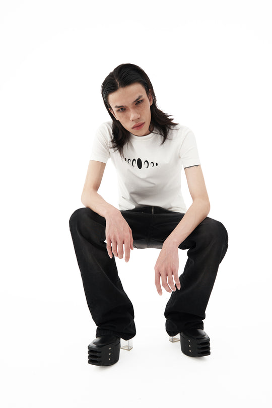 KARMANISTIC Standard Logo Slim Tee | Face 3 Face