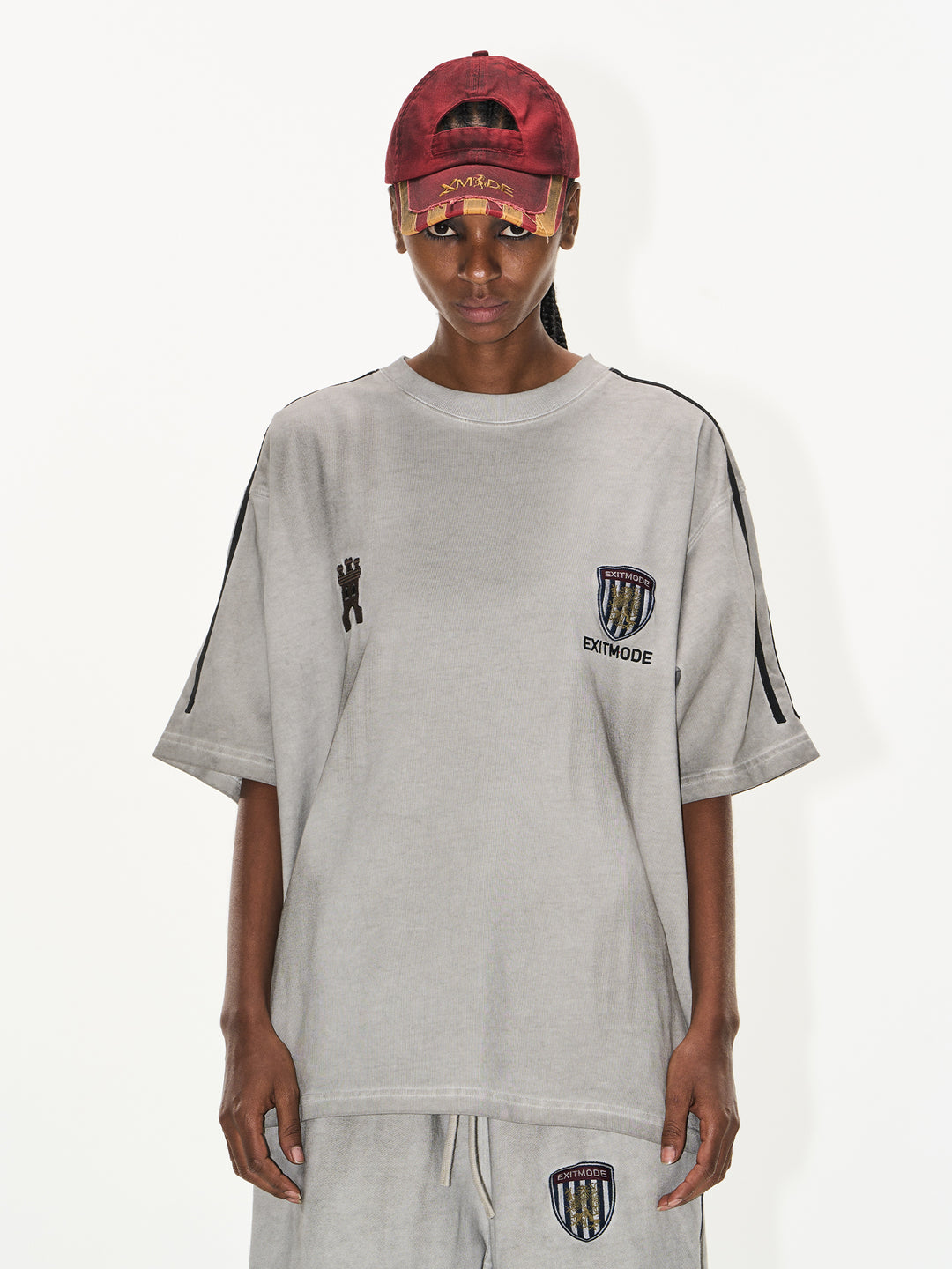 BLIND NO PLAN Distressed Washed Sports Badge Tee | Face 3 Face