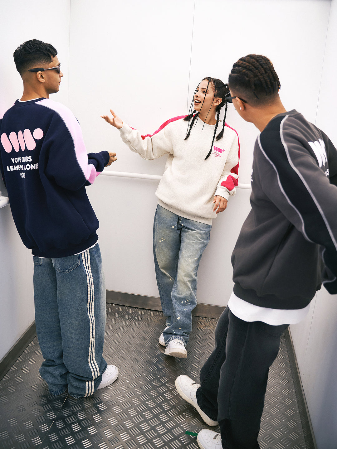 VOTE VVVVOTE Color Blocked Striped Sweatshirt