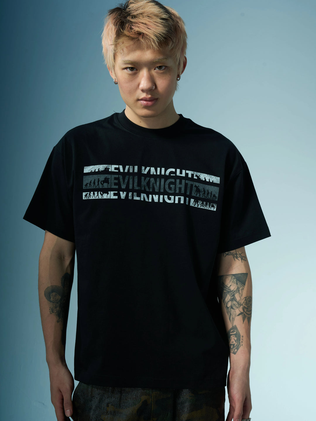 EVILKNIGHT(EK) Devil's Evolution Letter Distressed Print Tee | Face 3 Face