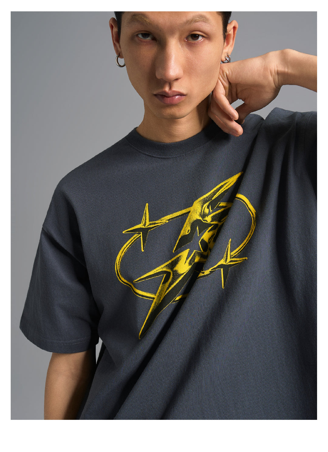 S45 Metal Star Font Printed Tee | Face 3 Face