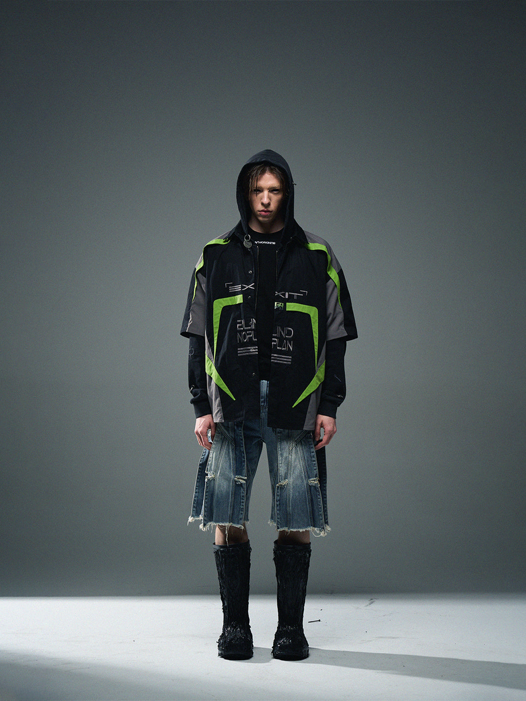 BLIND NO PLAN Colorblocked Racing Heavy Embroidery Short Sleeve Shirt | Face 3 Face