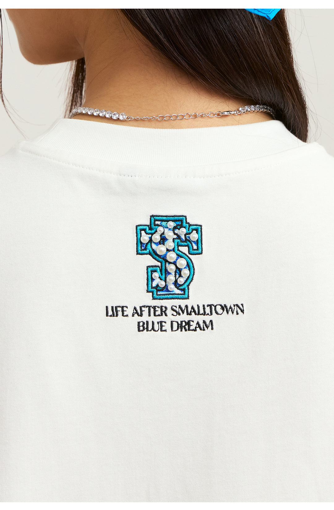 Small Town Kid Pearl Ethnic Embroidery Patch Tee | Face 3 Face