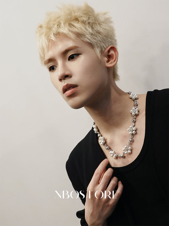 Nbostore Feeling Pearl White Flower Zirconia Necklace