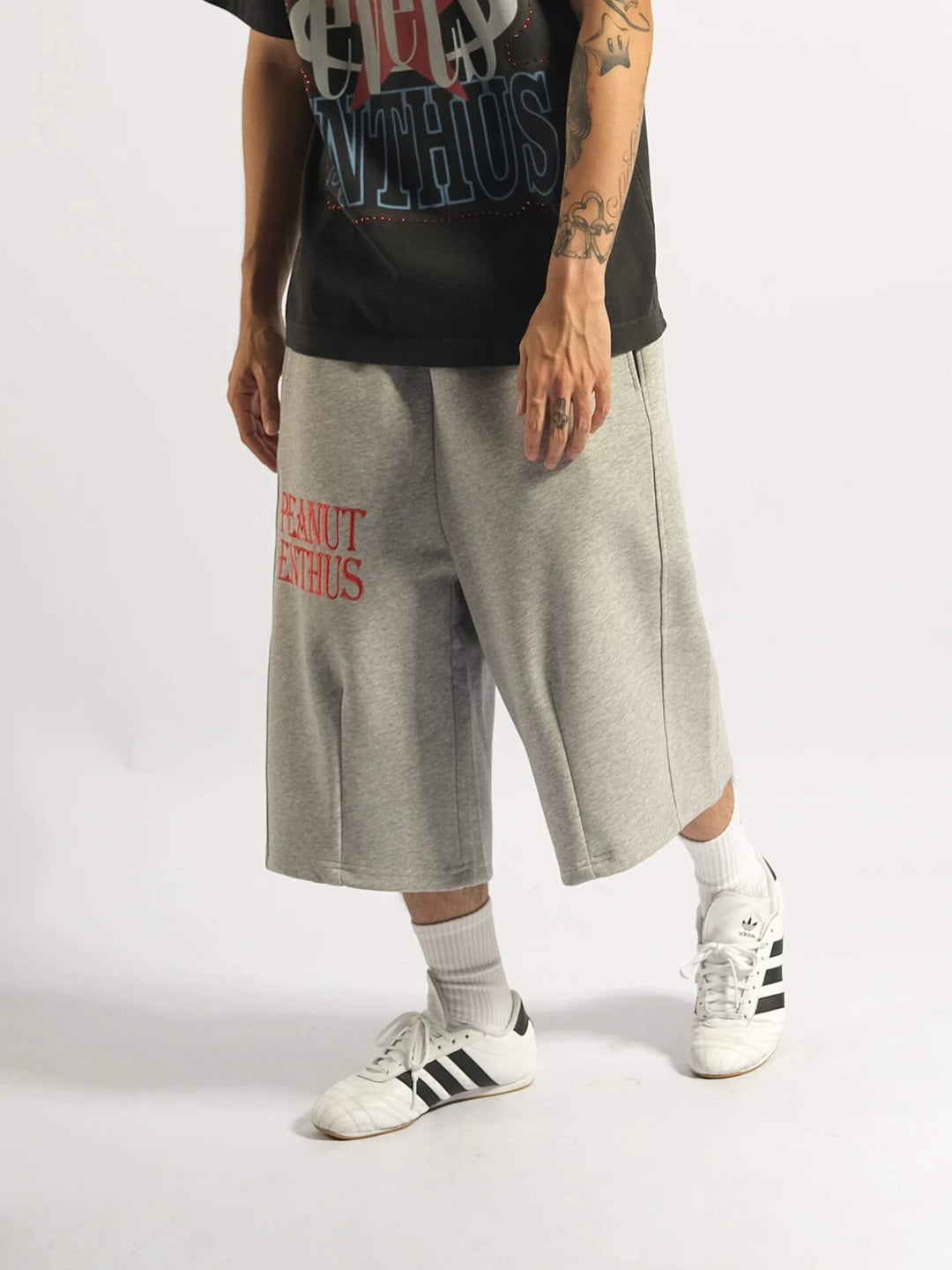 EVETS Slogan Embroidered Baggy Sweat Shorts