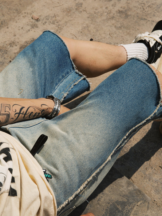 S45 Washed Gradient Double Raw Edge Denim Shorts | Face 3 Face