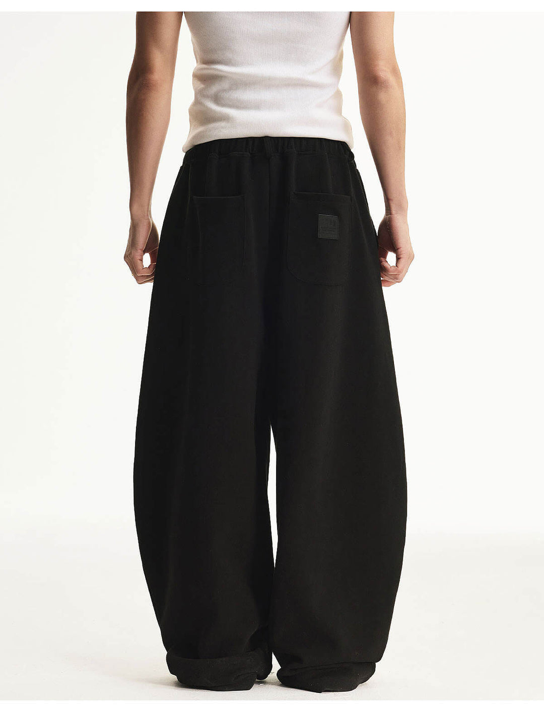 MEDM Curved Metal Tag Baggy Sweatpants | Face 3 Face