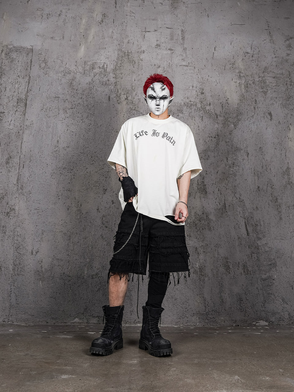 UNDERWATER Dirty-Dyed Distressed Life Is Pain Printed Tee | Face 3 Face