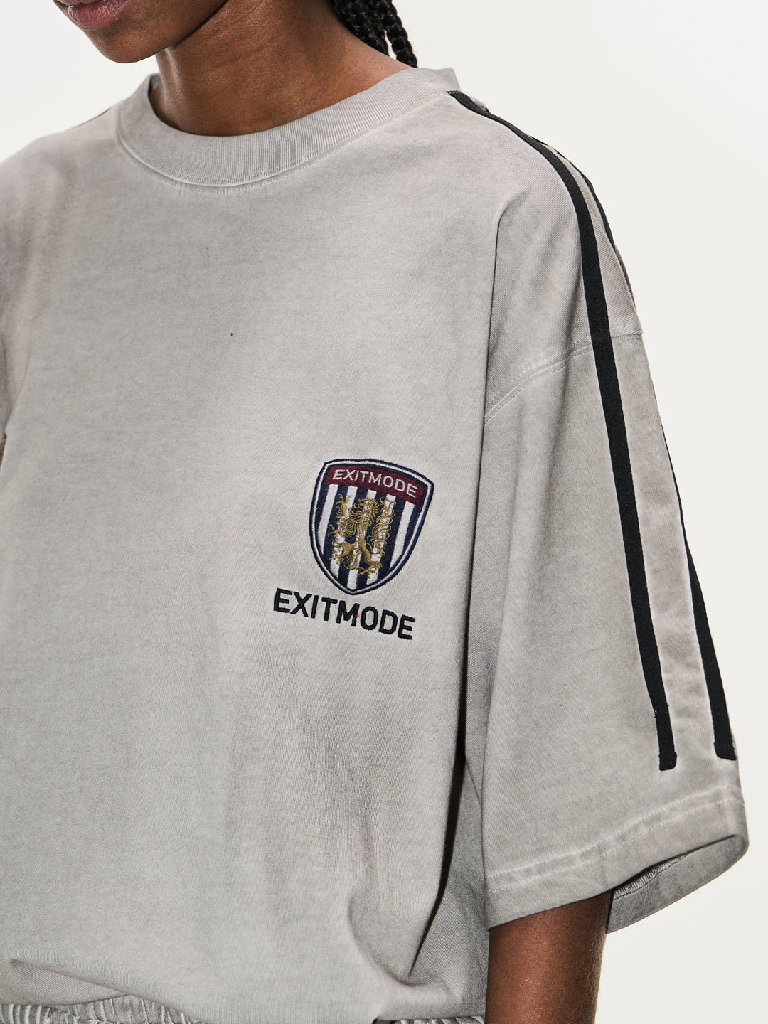 BLIND NO PLAN Distressed Washed Sports Badge Tee | Face 3 Face