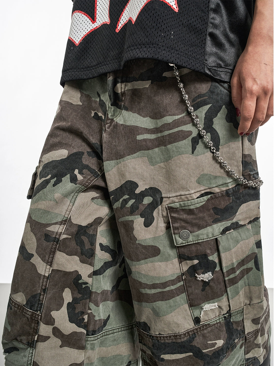 F3F Select Multi Pocket Camouflage Baggy Shorts | Face 3 Face