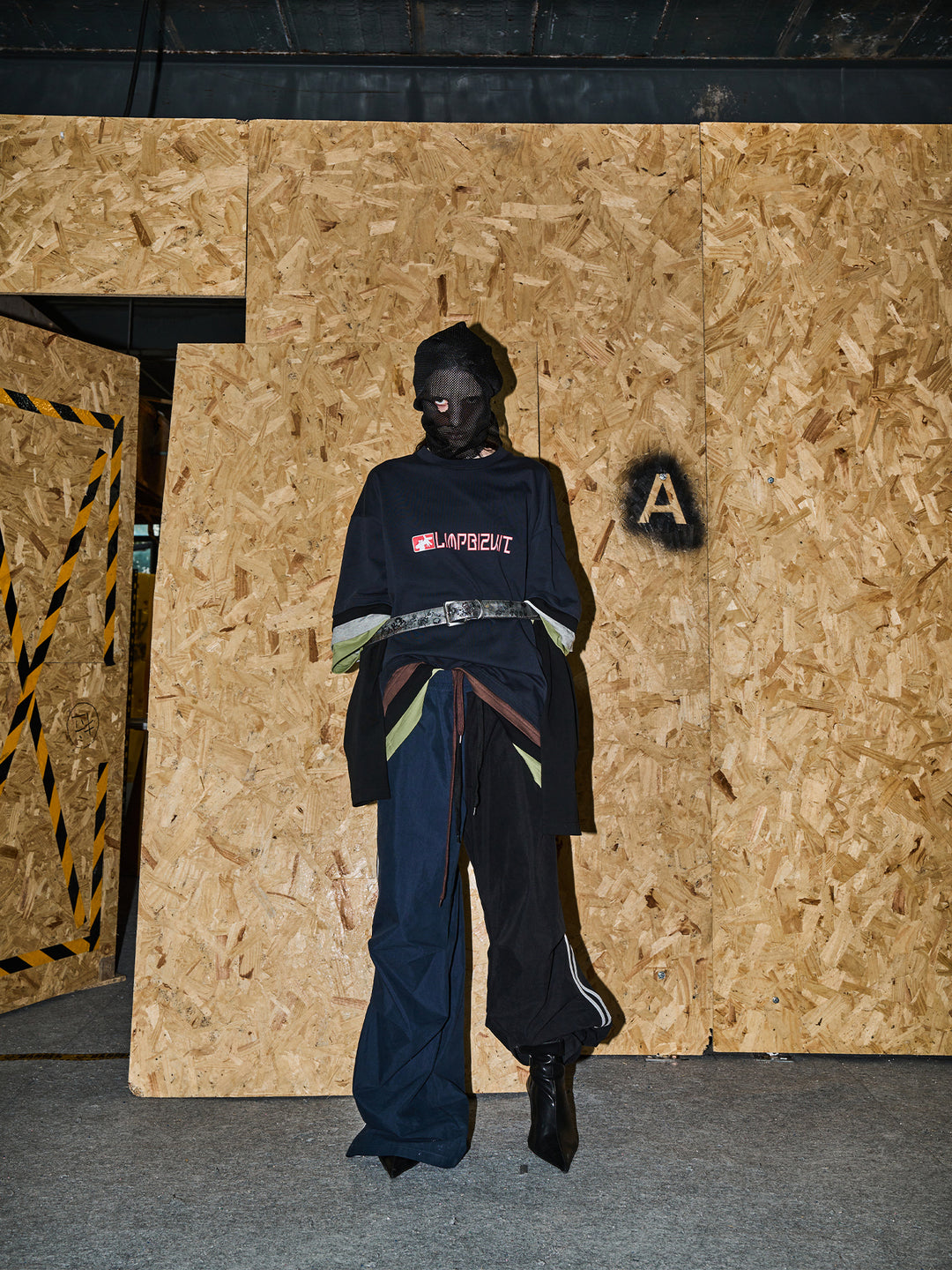 BLIND NO PLAN Double Waistband Layer 3D Pleated Sweatpants | Face 3 Face