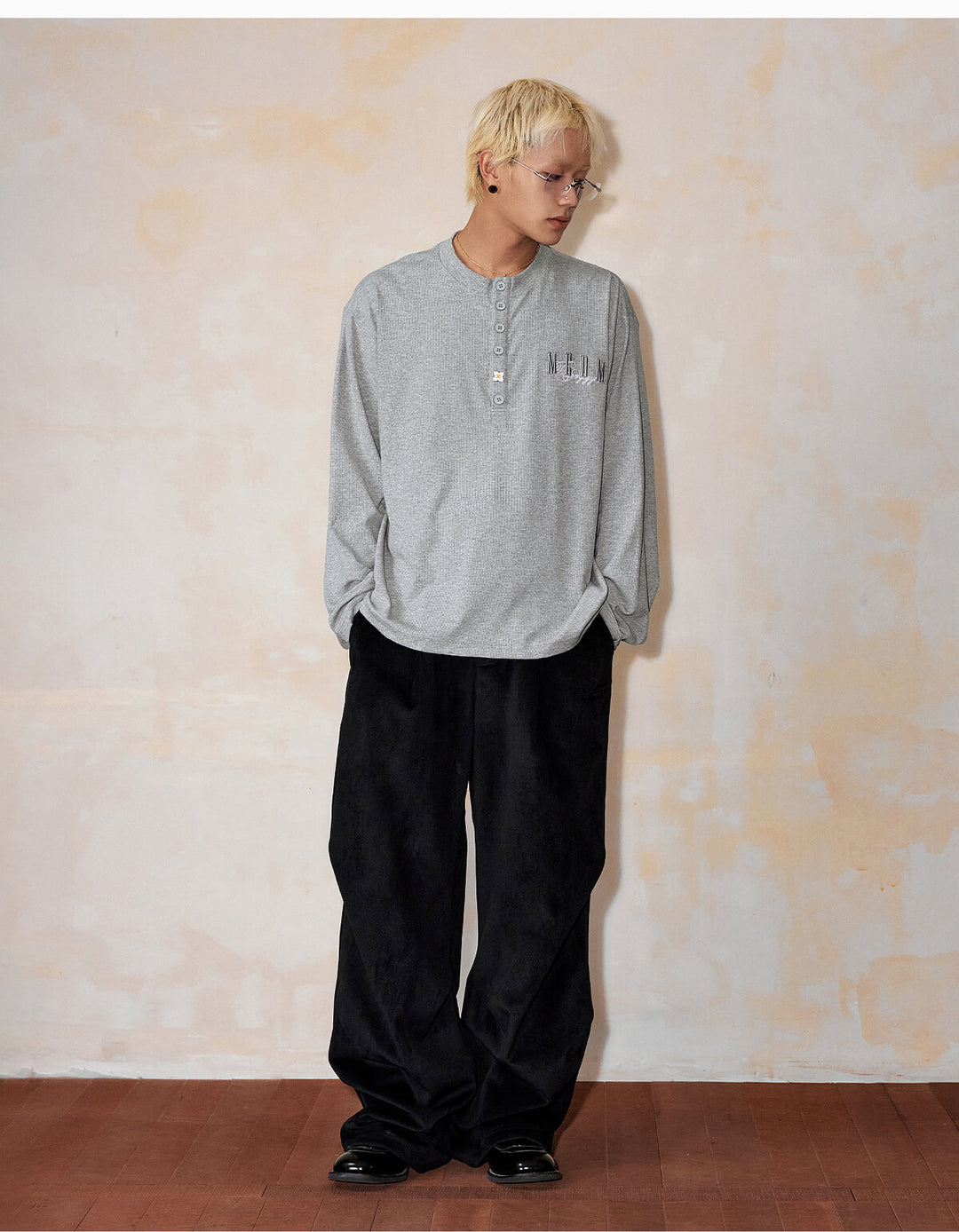 MEDM Flower Button Henley Long Sleeve Tee | Face 3 Face