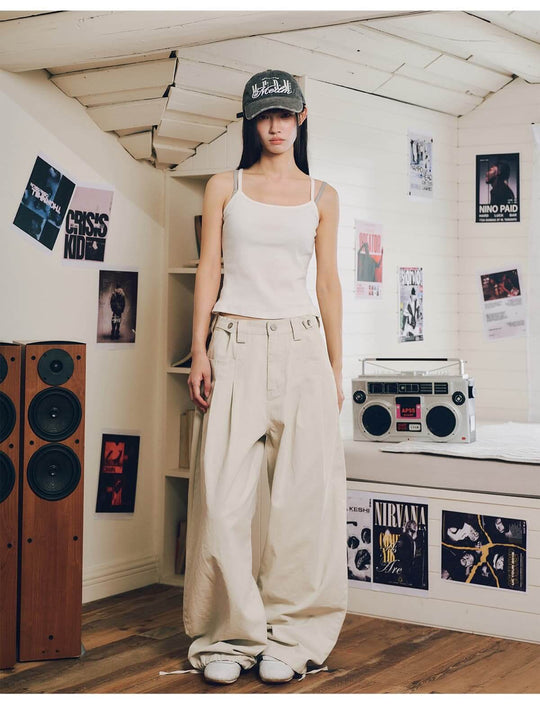 MEDM 3D Star Logo Embroidered Pleat Curved Baggy Pants | Face 3 Face