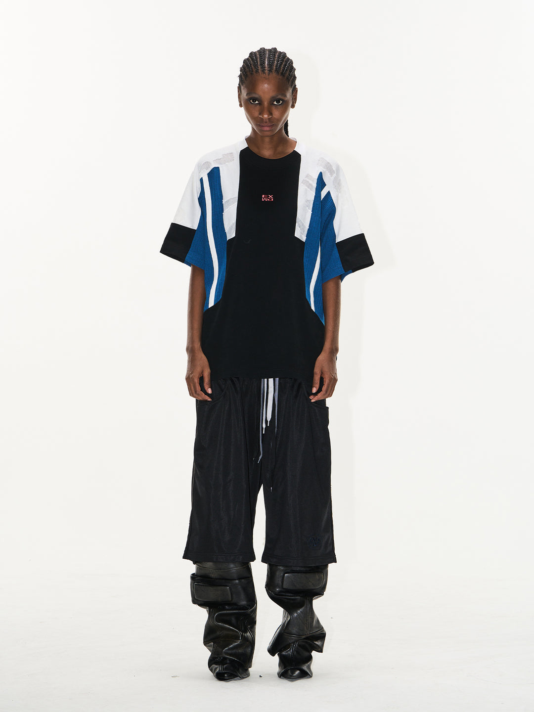 BLIND NO PLAN Colorblocked Textured Embroidery Tee | Face 3 Face