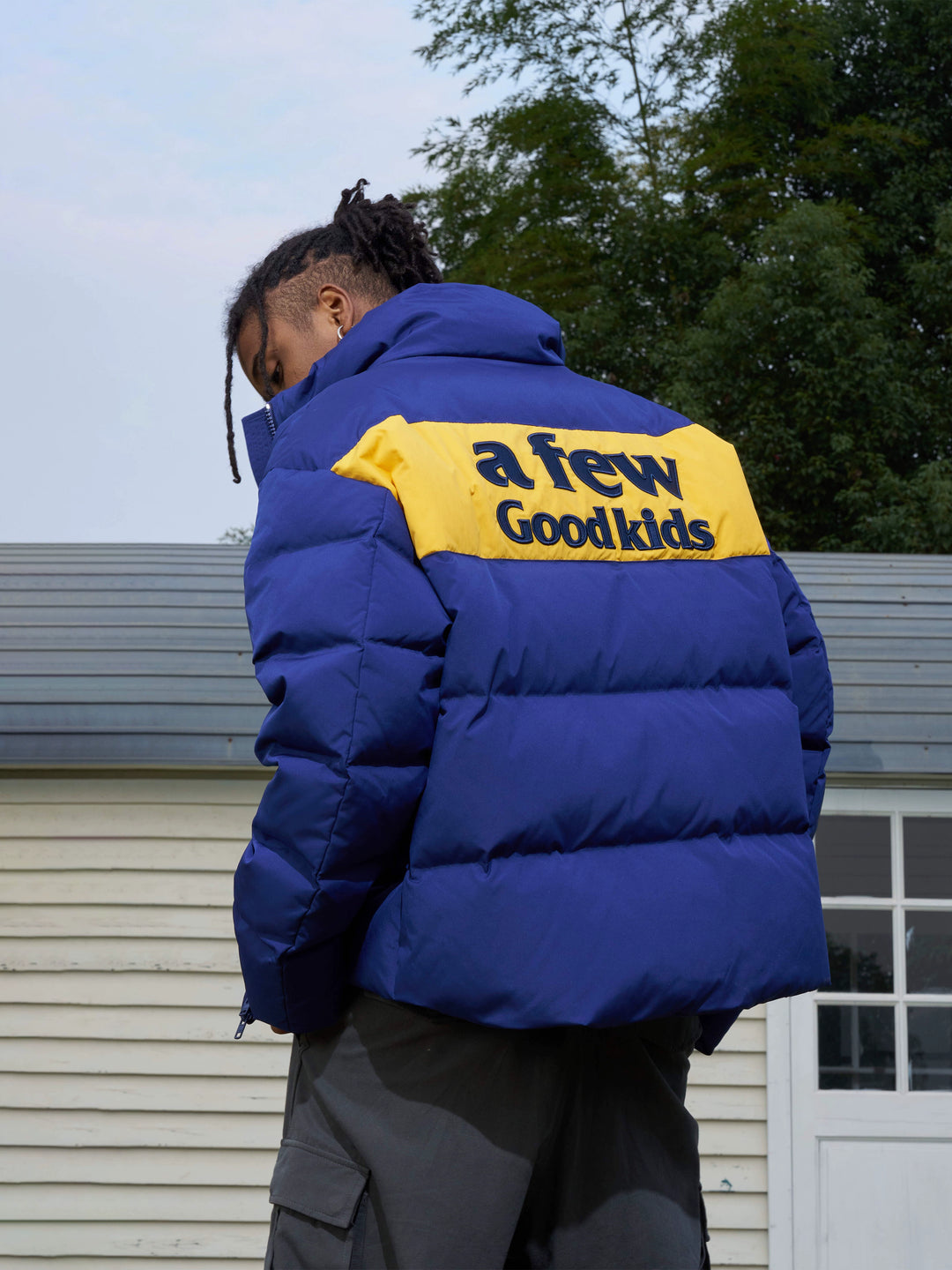 AFGK Contrasting Color Logo Embroidered Down Jacket | Face 3 Face