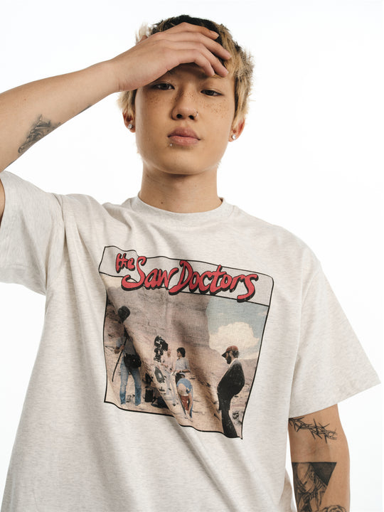 NOVACAM Vintage Photograph Print Tee | Face 3 Face